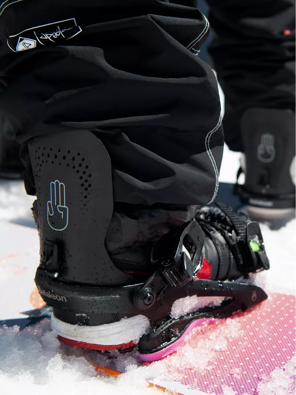 Bataleon Chaos Asymwrap 2023 Snowboard-Bindung – Bild 3